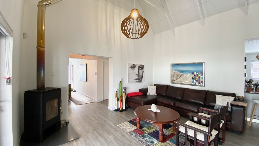 4 Bedroom Property for Sale in Dwarskersbos Western Cape